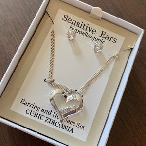 NWT Earring and Necklace Set